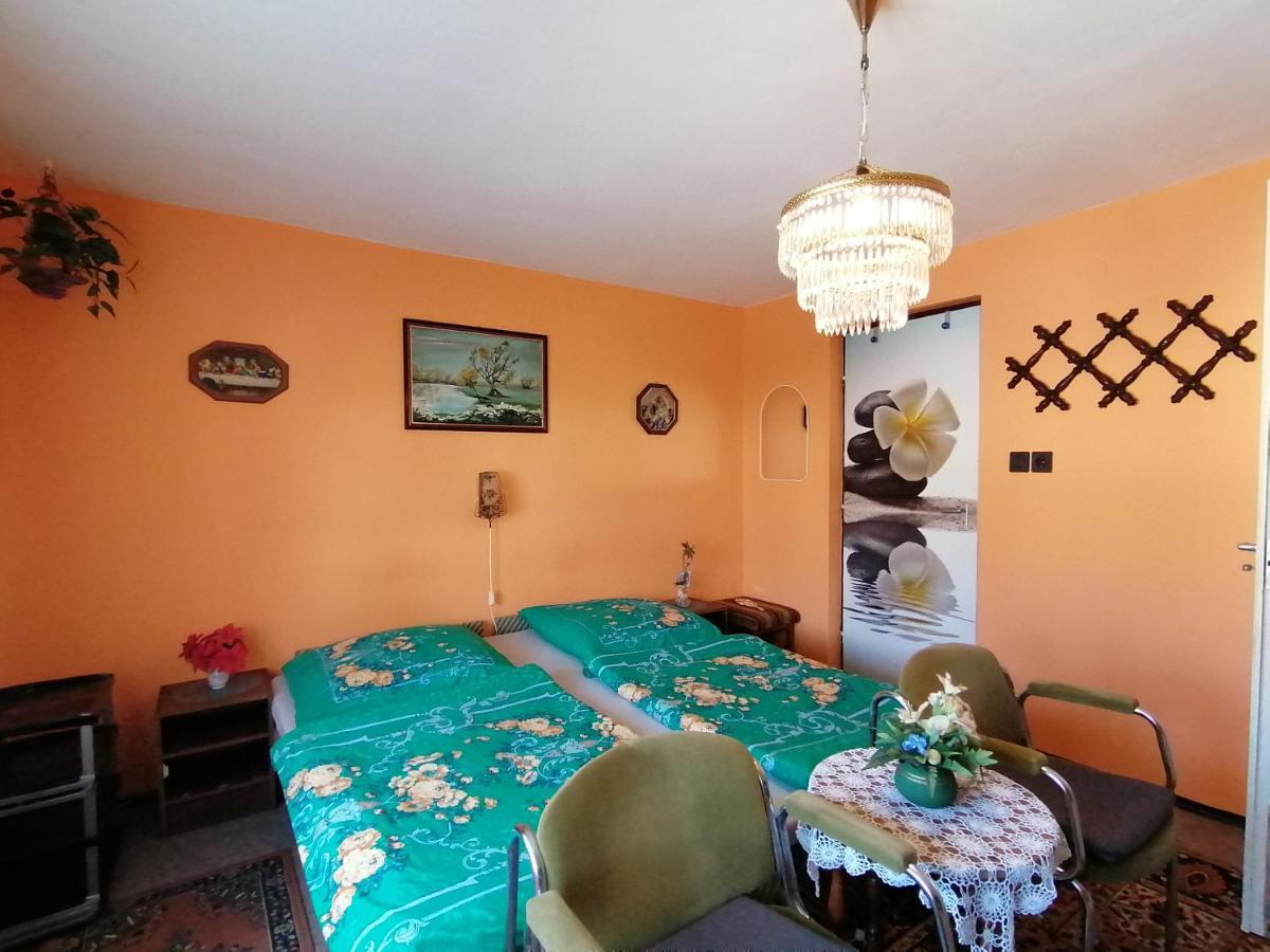 Ildiko Vendeghaz Heviz Apartment Exterior foto