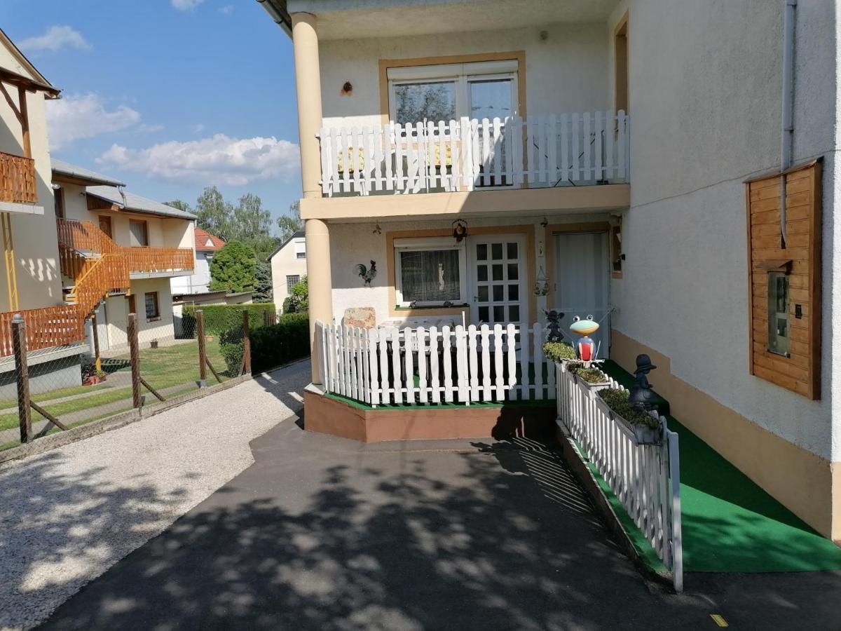 Ildiko Vendeghaz Heviz Apartment Exterior foto